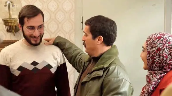 پسر روحانی اوس موسی  بازیگر سریال پایتخت  کیست ؟! / اولین بازیگری که واقعا روحانی است ! + بیوگرافی و عکس های واقعی محمد حسام نجف زاده