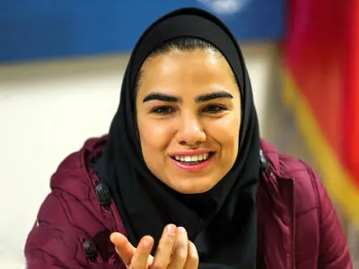 فیلم / فرشته کریمی: وقتی دنیا اومدم دل مامانم شکست / زن همسایمون بد متلکی انداخته بود / مادرم فقط دعا کرده بود