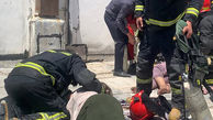8 کشته و زخمی در آتش سوزی ساختمان 5 طبقه در شیراز / 40 زن و مرد و کودک در محاصره دود و آتش+ فیلم و عکس
