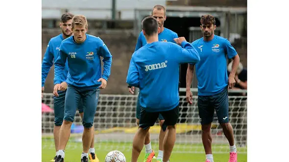 رضاییان مثل پارسال لباس آبی پوشید 