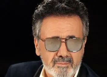 فیلم رقص و آواز معین در عروسی دهه چهل احمد آزاد / باورکردنی یعنی خودشه