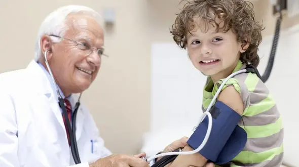 چرا باید فشار خون کودکان را جدی بگیریم/عامل ابتلا به بیماری های کلیوی