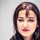 سبک زندگی جالب روشنگ گرامی با قیافه خواب آلود در جشن تولد دوستش