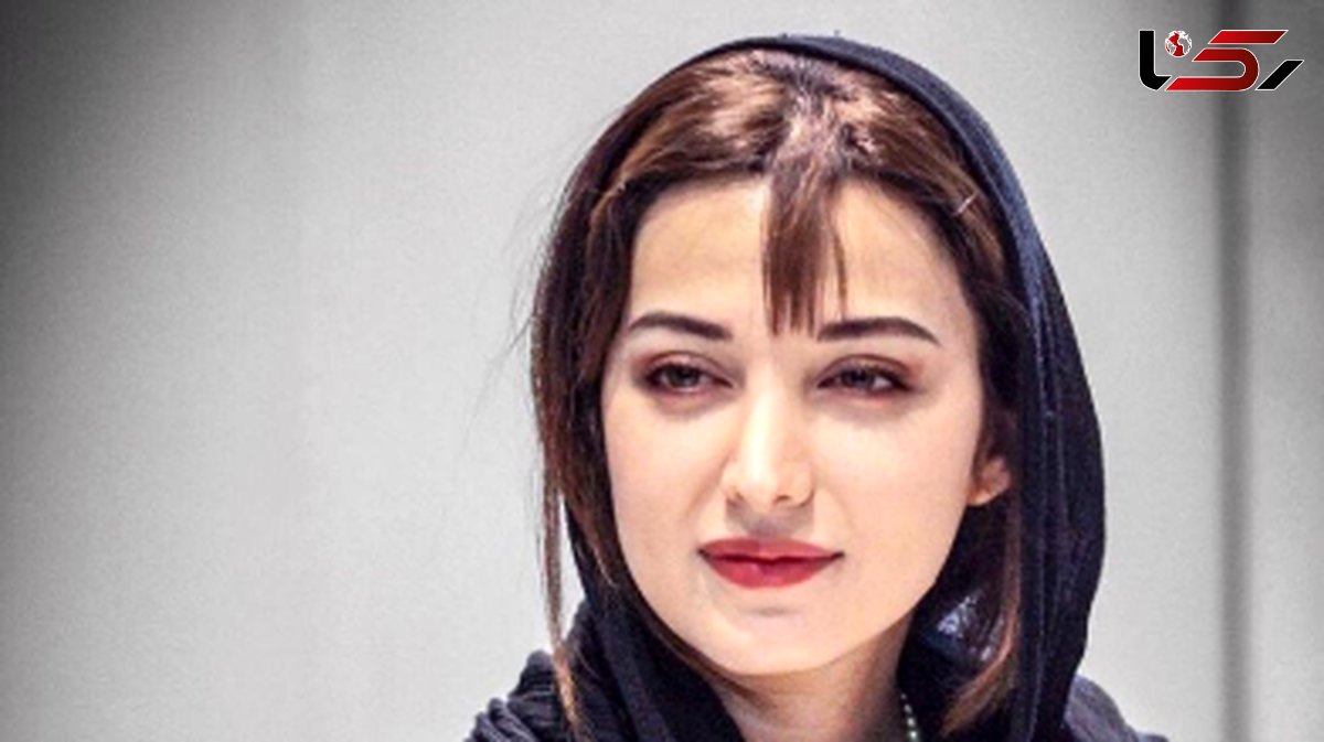 سبک زندگی جالب روشنگ گرامی با قیافه خواب آلود در جشن تولد دوستش