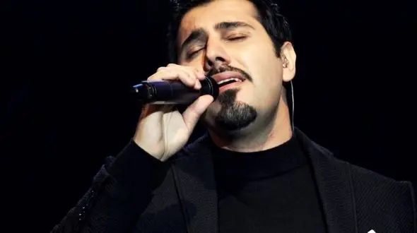 کنسرت موسیقی احسان خواجه امیری در برج میلاد+فیلم