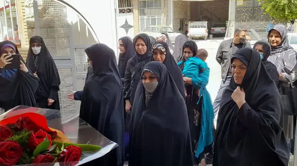 بازدید معاون رئیس جمهور از مرکز توانمندسازی بانوان محله دولت آباد کرمانشاه