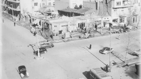 عکس عجیب چهارراه کالج تهران در سال ۱۳۲۶ 