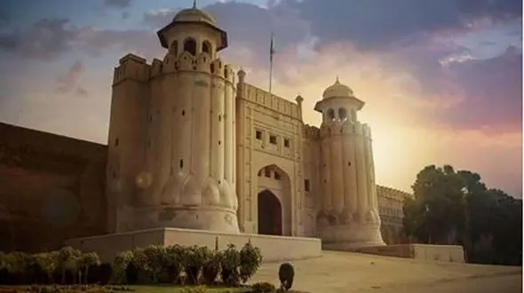 رمز و راز‌های پنهان در پشت ساخت عجیب‌ترین معماری جهان!+ تصاویر 