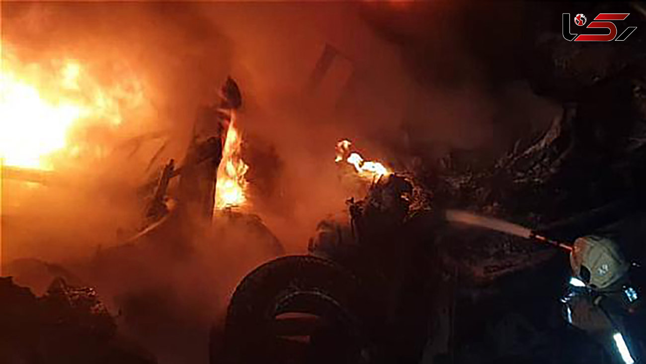 آتش انبار لاستیک در امین آباد را خاکستر کرد + عکس ها