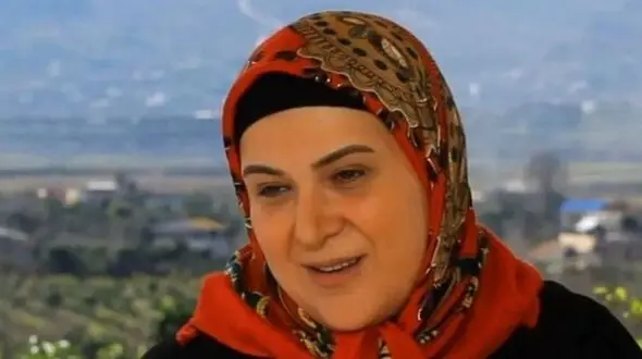 ریما رامین فر، بازیگر سریال «پایتخت» تغییر چهره داد/ خانوم بازیگر در55 سالگی با استایل منحصربه فرد اصلا قابل شناسایی نیست
