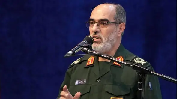 فرمانده سپاه عاشورا: تک نرخی شدن ارز اقدام شایسته دولت برای حذف رانت و فساد است