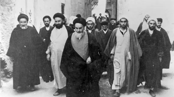 بازخوانی پروژه نفوذ در بیت امام خمینی (ره) +عکس