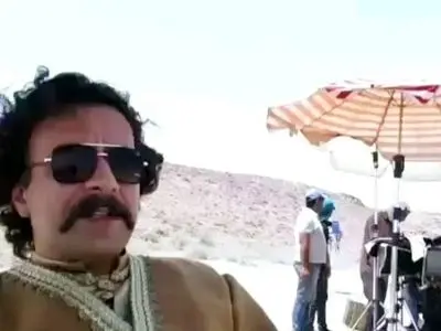 فیلم/ ویدئوی دیده نشده از حسام منظور در پشت صحنه سریال بانوی عمارت و پیش بینی جالب او از آینده سریال / وقتی کارت درست باشه از نتیجه مطمئنی ...