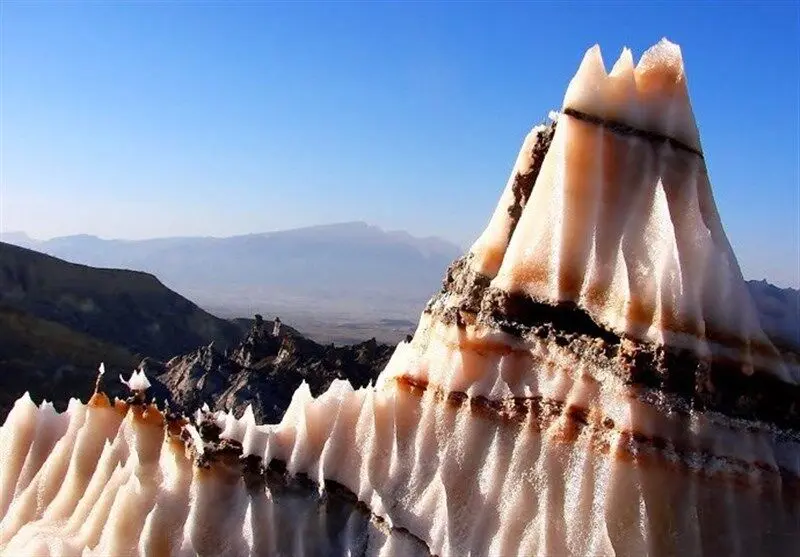 کوه نمکی جاشک