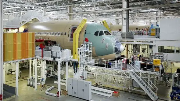 افتتاح نخستین کارخانه هواپیماسازی ایران؛ اولین پرواز صنعت هوایی کشور