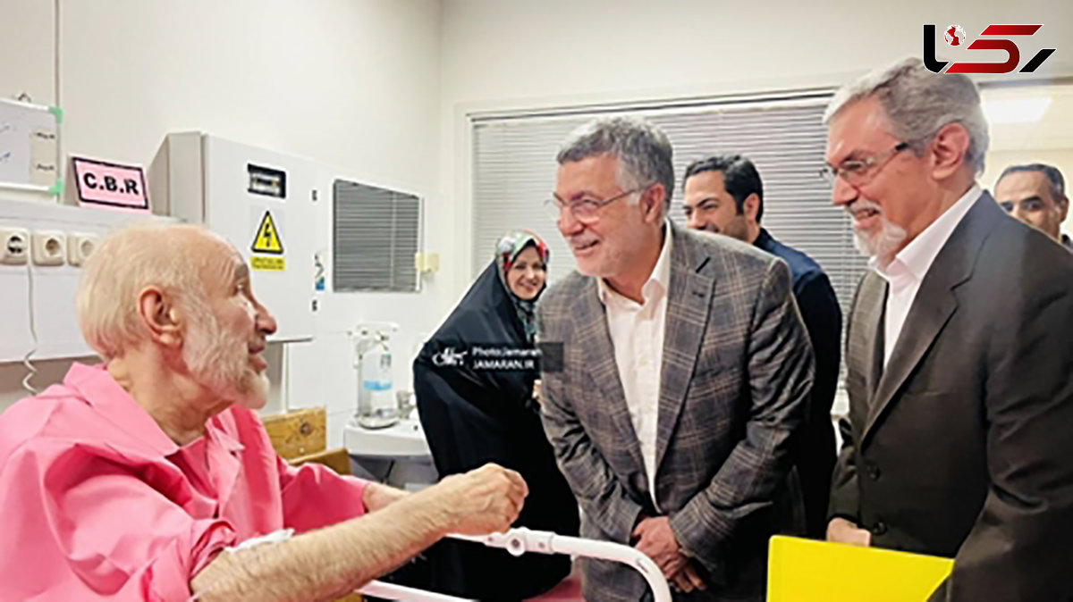 عیادت وزیر بهداشت از سید محمد خاتمی