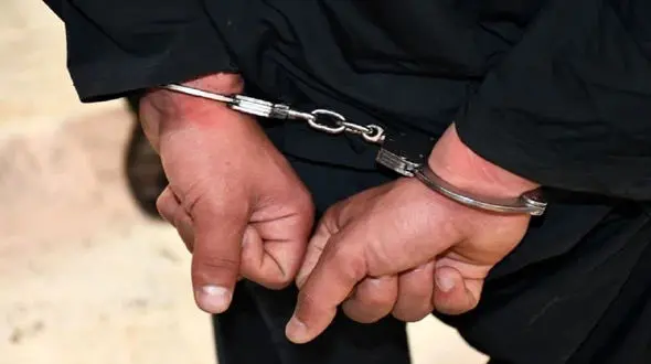 بازداشت شرور خطرناک جنوب کرمان / دست به قتل هم زده بود