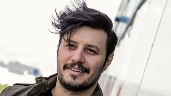 افشای رابطه سیاه جواد عزتی با خانم بازیگر کوچولو ! + فیلم لو رفته