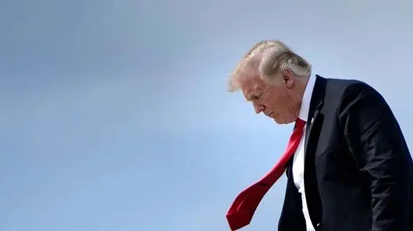 ترامپ زیر تیغ شدید انتقادات؛ تحریم های ایران سودی نداشته