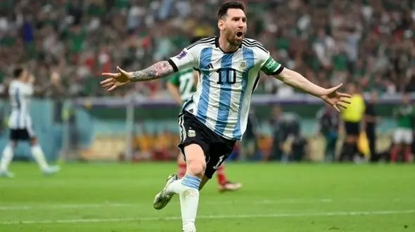 جوایز مسی در جام جهانی با توپ های طلا برابری کرد