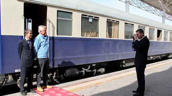 سیزدهمین قطار گردشگری امروز در تهران