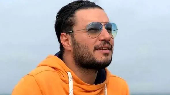 حال بد جواد عزتی وسط فیلم زخم کاری/ تصاویر دیده نشده