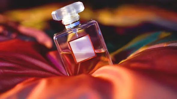 این اشتباهات رایج در استفاده از عطر و ادکلن را فراموش کنید