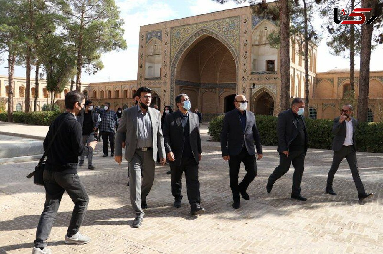 بازدید وزیر میراث فرهنگی از خانه تاریخی طاهری و مسجد امام خمینی (ره) در سمنان