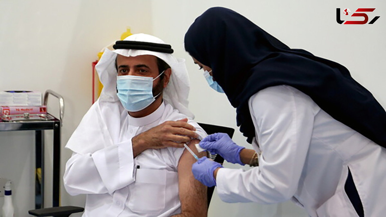 عکسی از تزریق واکسن کرونا به آقای وزیر