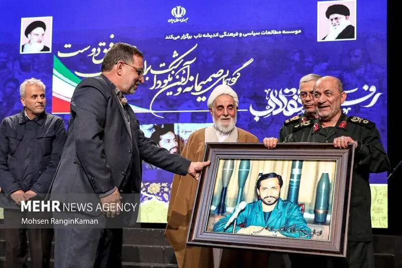 مراسم رفیق انقلاب نکوداشت محسن رفیق‌دوست برگزار شد