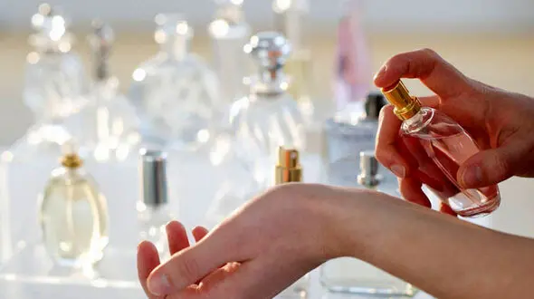 عطرهای مناسب عروس و داماد + عکس