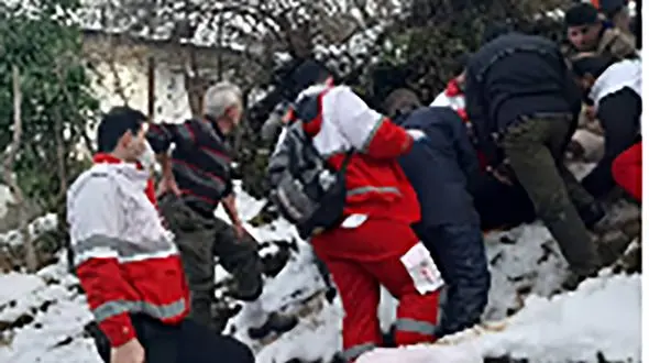 سقوط دلخراش جوان 17 ساله در سیاهمزگی گیلان