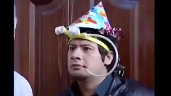 سکانس غَش آور از سریال 3 در 4 با هنرنمایی علی صادقی/ ایشون اول نمک بودن بعدا دست و پا در آوردن!