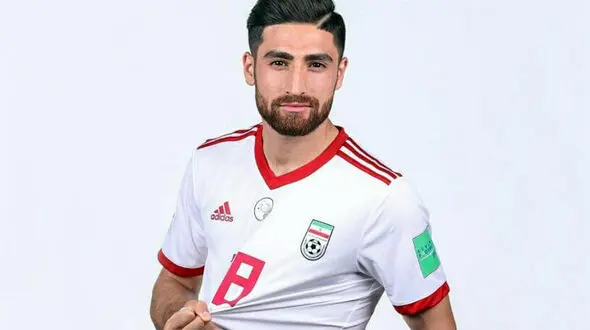  عکس علیرضا جهانبخش در آغوش یک زن در قطر ! / دوربین ها شکار کردند !
