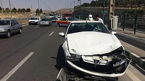 تصادف خونین 4 خودرو در اتوبان یاسینی تهران