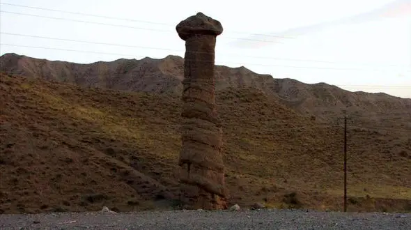 تصویر دودکش جن در تاریخی ترین شهر ایران+عکس