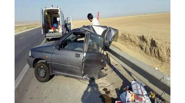 عکسی عجیب از پراید نصف شده