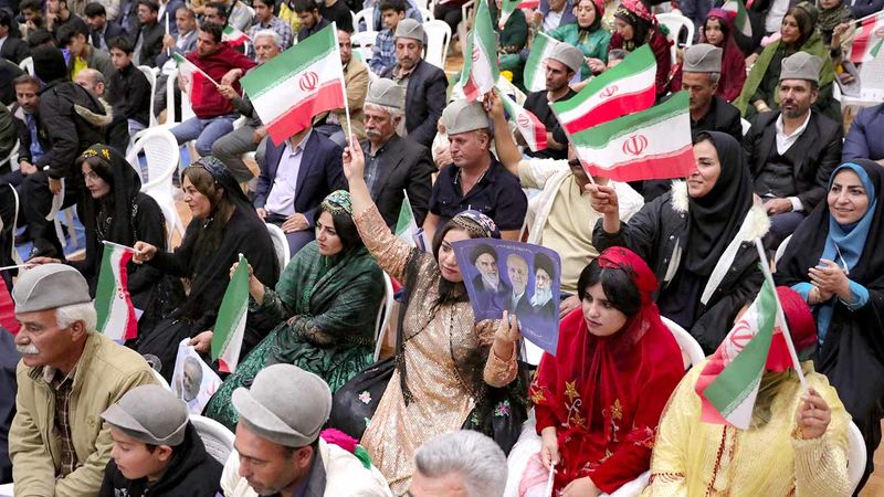 دکتر مسعود پزشکیان در نخستین برنامه از چهارمین سفر استانی دولت وفاق در استان بوشهر ، در جمع مردم این شهر
