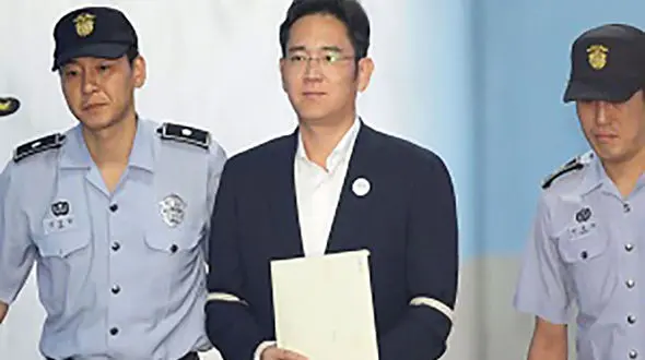 آزادی نایب رئیس سامسونگ از زندان