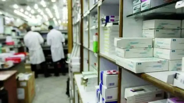 قیمت دارو کاهش می‌یابد