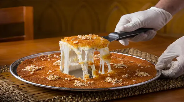 دسر کنافه خوشمزه ترین شیرینی ترکی+دستور پخت خانگی