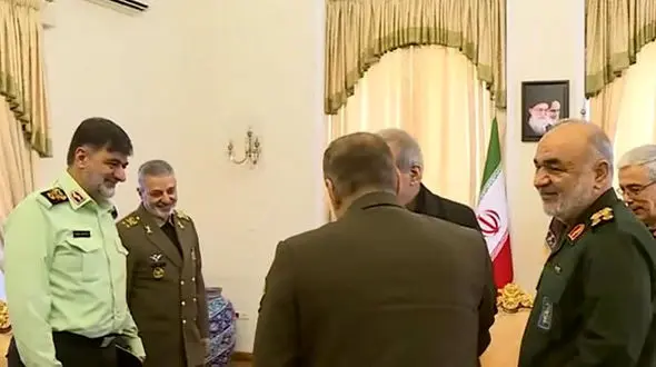 فرماندهان نظامی با رئیس‌جمهور منتخب دیدار و گفت‌وگو کردند