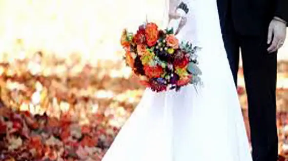 عباس و زینب روز عروسی شان کرونا گرفتند / پدر داماد بروجردی هم به خاطر کرونا جان باخت