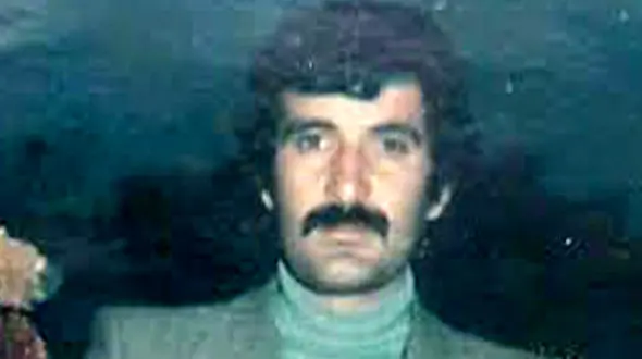 این معلم را می شناسید! / شاگردانش برای یافتن او از مردم کمک خواستند + عکس