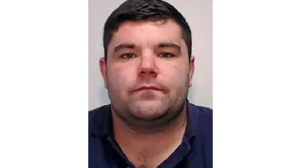 حمله وحشیانه یک مرد به زن تنها در خانه/ زن جوان در برابر چشم فرزندش از سوی این مرد شکنجه شد و ...+عکس