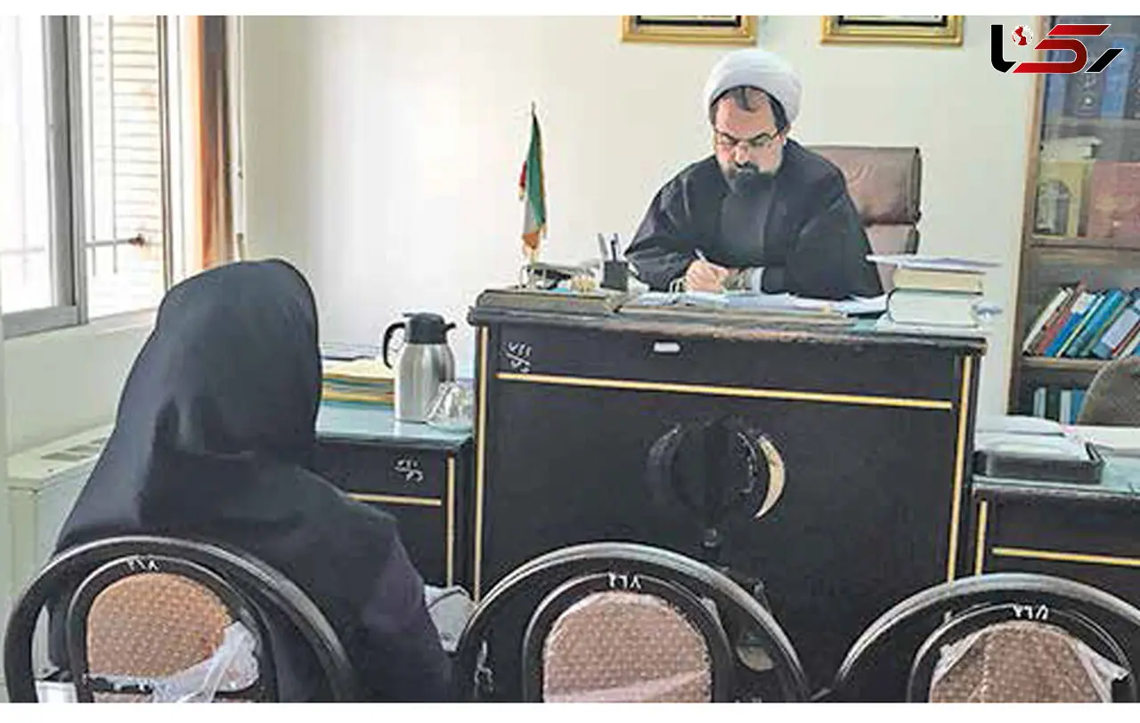 5 ماه است که به خاطر دخترزا بودن و چاق شدنم شوهرم ما را ترک کرده است!