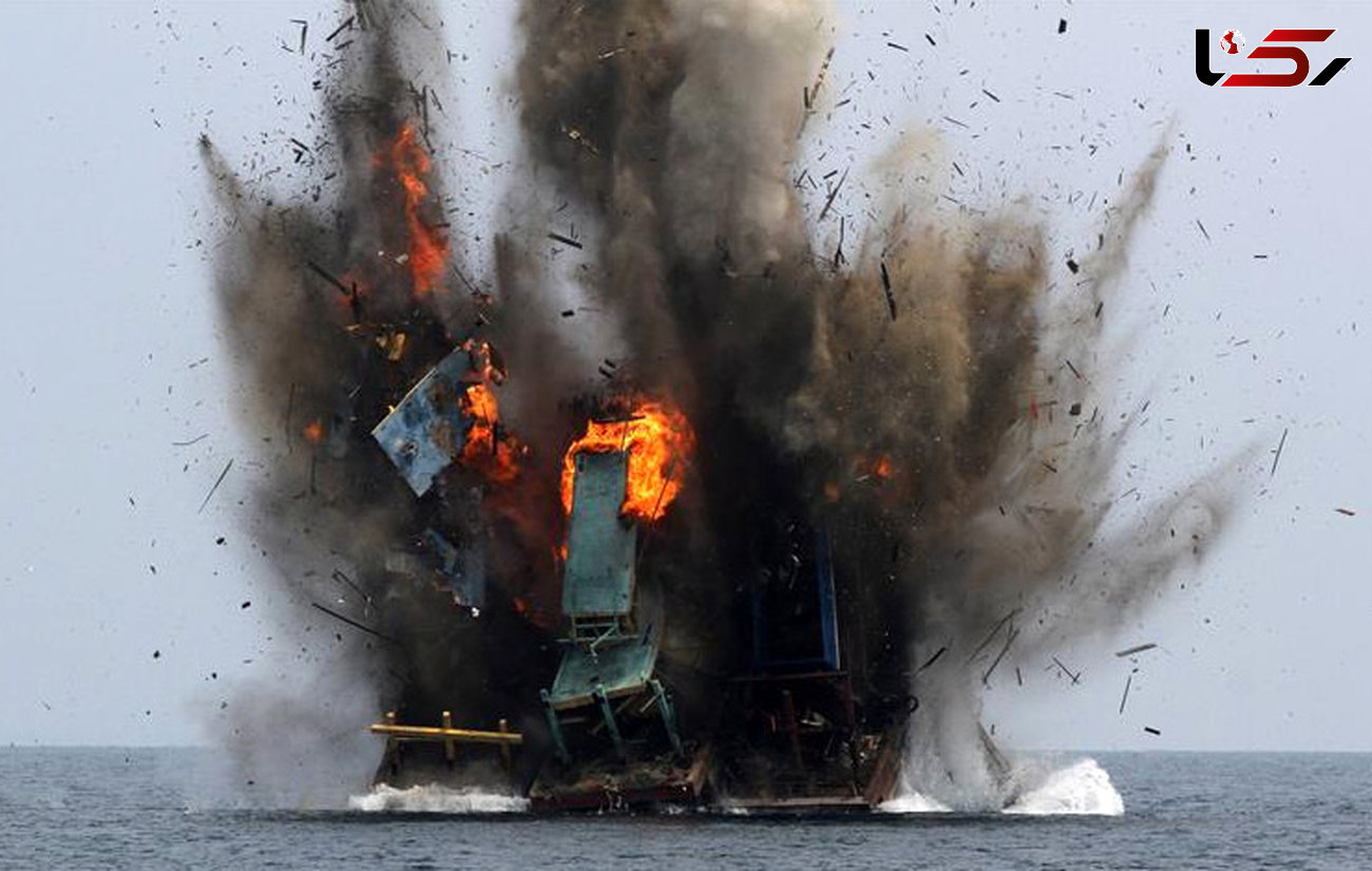 تصویر انفجار شدید قایق‌های ماهیگیری