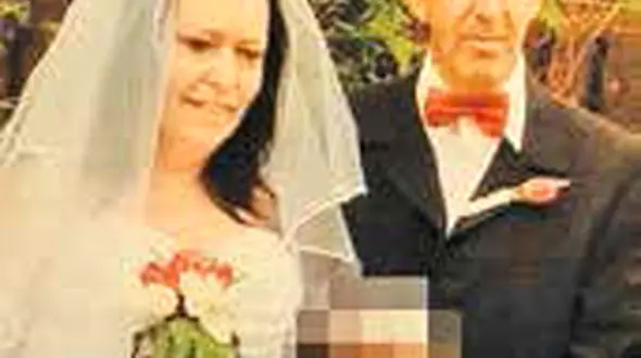 عروس راز وحشتناکی را در گوشی تازه داماد دید / شوهرم اعتیاد به استفاده از ابزار غیر اخلاقی دارد + عکس