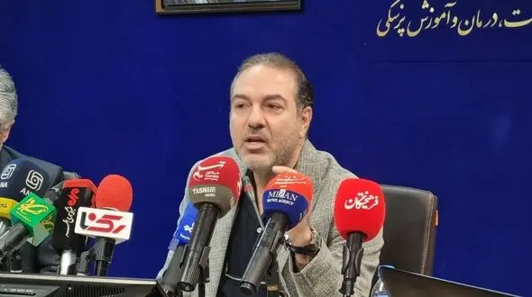 هشدار  وزارت بهداشت درباره آینده جمعیت ایران؛ تولدها به زیر یک میلیون نفر سقوط کرد  / معاون وزیر بهداشت از نزدیک‌شدن شاخص مرگ‌ومیر به تولد خبر داد + فیلم