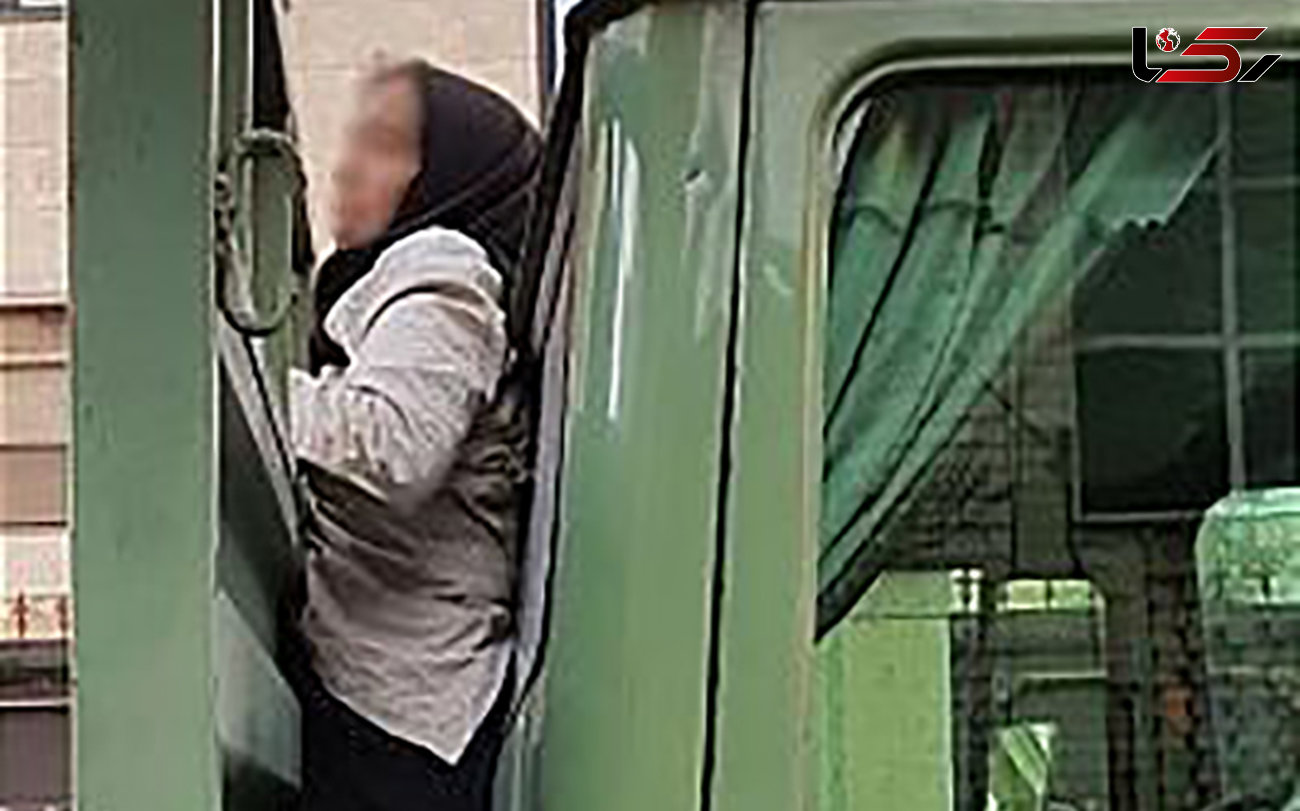 دردسر گیر کردن دختر 15 ساله بین اتاقک و کفی بار کامیونت در تهرانسر + عکس 